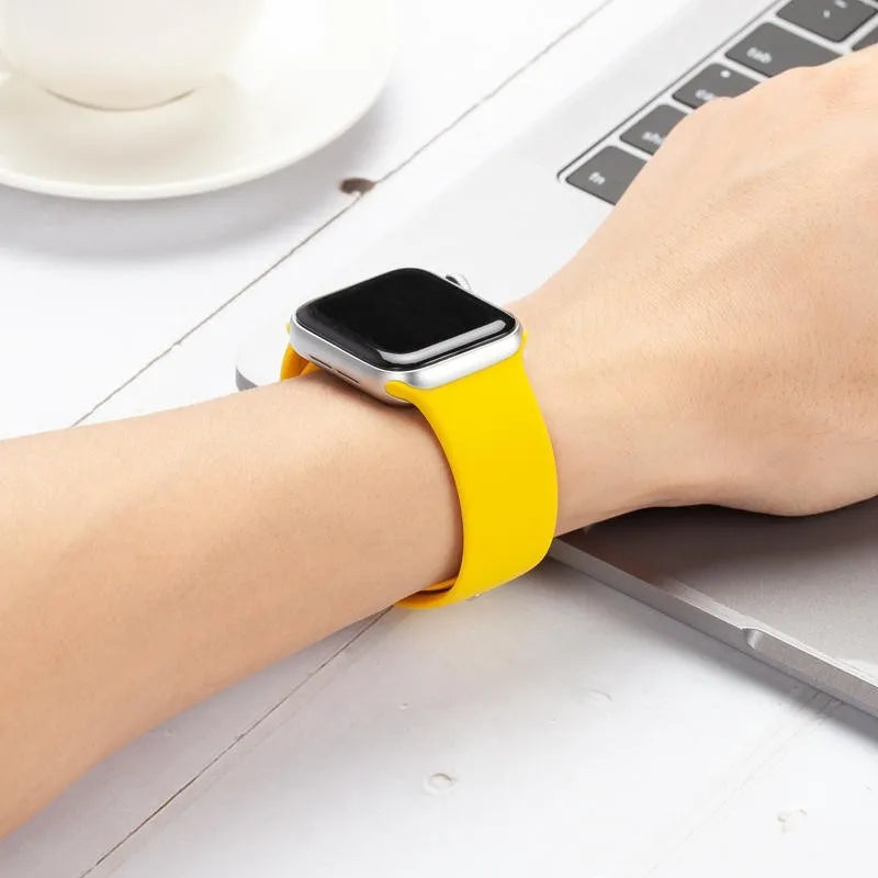 Midnight Blue Soft Silicone Strap for Apple Watch 40/41/42 and 44/45/46/49mm in S/M and M/L, for Series, SE and Ultra